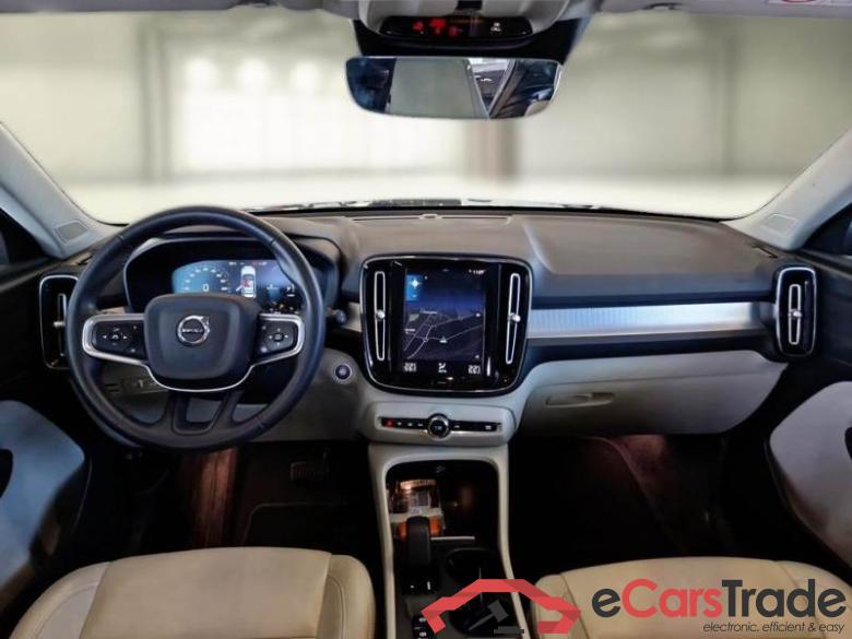 Volvo 228 VOLVO XC40 / 2017 / 5P / SUV T5 PLUG-IN HYBRID AUTO RECH INSCRIP EXPR #3