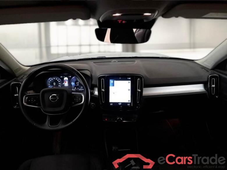 Volvo 235 VOLVO XC40 / 2017 / 5P / SUV T4 PLUG-IN HYBRID AUTO RECH INSCRIP EXPR #3