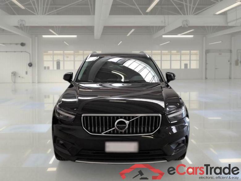 Volvo 235 VOLVO XC40 / 2017 / 5P / SUV T4 PLUG-IN HYBRID AUTO RECH INSCRIP EXPR #6