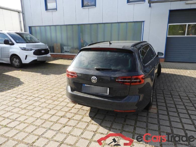Volkswagen Passat Variant ´14 Passat Variant Comfortline BMT/Start-Stopp 2.0 TDI 110KW E6 #1