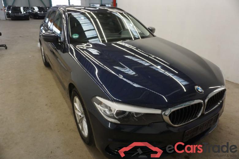 BMW 5-Serie Touring ´16 Baureihe 5 Touring 520 d Sport Line 2.0 140KW AT8 E6dT #2