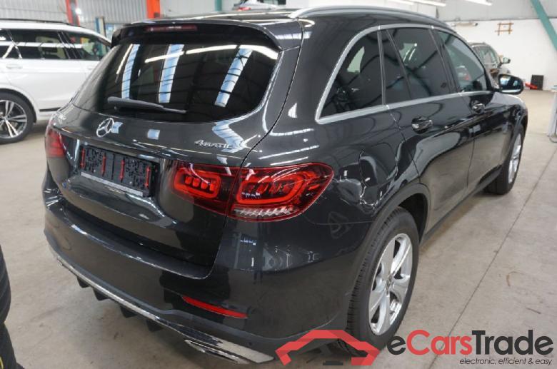 Mercedes GLC ´15 GLC -Klasse GLC 200 d 4Matic (253.916)AMG AMG Line 120KW AT9 E6d #2