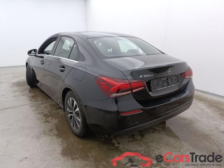 MERCEDES CLASSE A SEDAN DIESEL (V177) A 180 d 116 4d #3