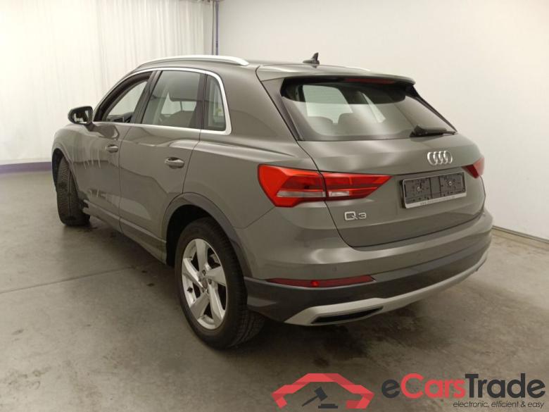 Audi Q3 35 TDI S tronic Advanced Business Editio 5d #3