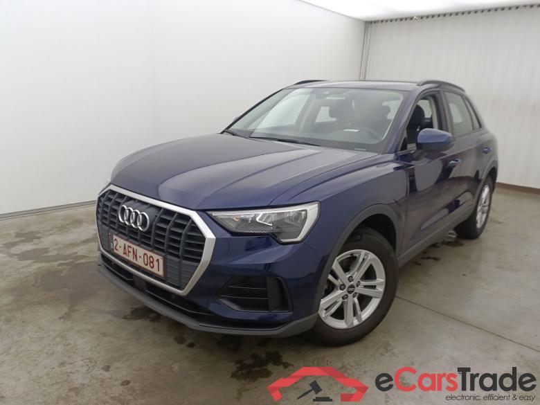 Audi Q3 35 TFSI 5d #3