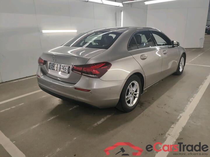 Mercedes A-Klasse Limousine A-Klasse Limousine A 180 d DCT Business Solution 85kW/116pk  4D/P Auto-7 #4