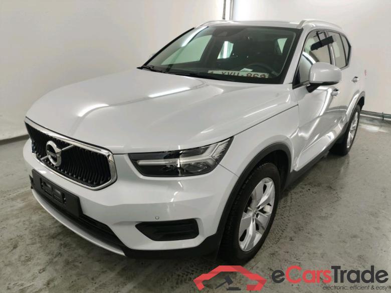VOLVO XC40 DIESEL 2.0 D3 Momentum Pro Premium Audio Park Assist #1
