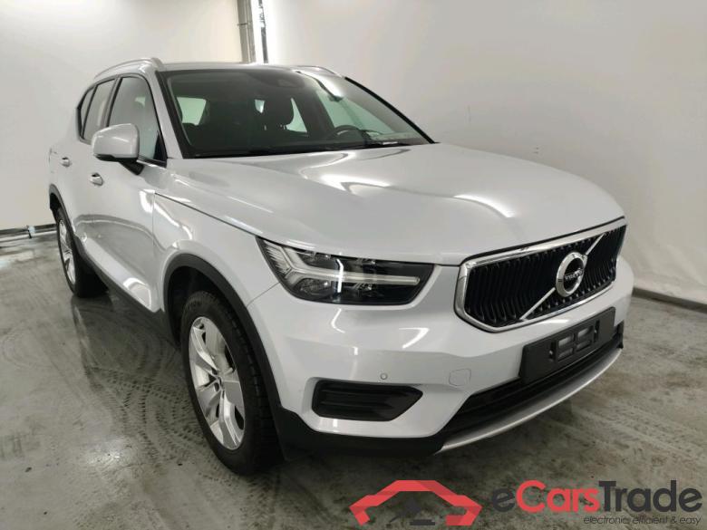 VOLVO XC40 DIESEL 2.0 D3 Momentum Pro Premium Audio Park Assist #2