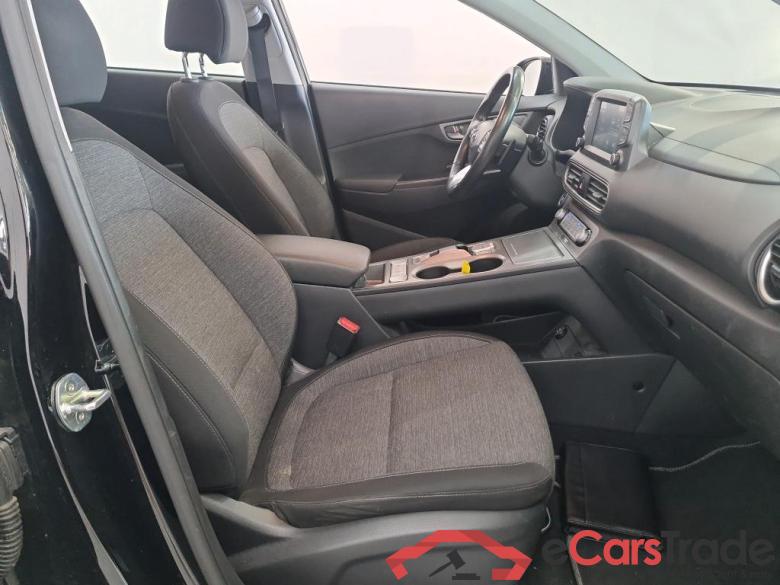 Hyundai Kona '17 Hyundai KONA Comfort Electric 64 kWh 5d #3