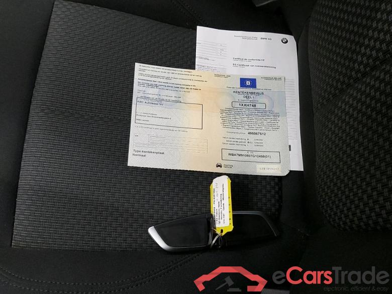 BMW - BMW 1 HATCH 118d 136PK Advantage Pack Business & Live CockPit Pro & Parking Assistant Pack #4