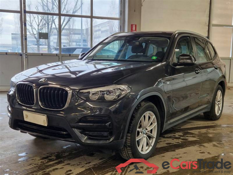 BMW X3 / 2017 / 5P / SUV XDRIVE 30E BUSINESS ADVANTAGE