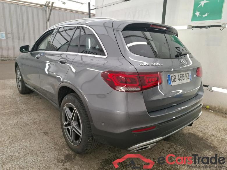 MERCEDES-BENZ GLC / 2019 / 5P / SUV 2.0 GLC 300 E AMG LINE 4MATIC #2