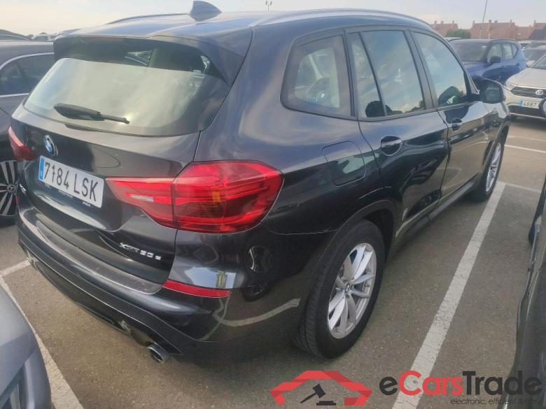 BMW X3 / 2017 / 5P / todoterreno xDrive30e #2