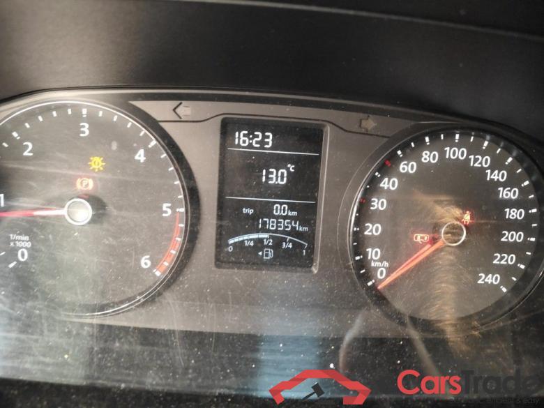 VOLKSWAGEN TRANSPORTER T6 1400 FOU LWB HR DSL -2015 2.0 TDi 102 SCR BMT 5d #6