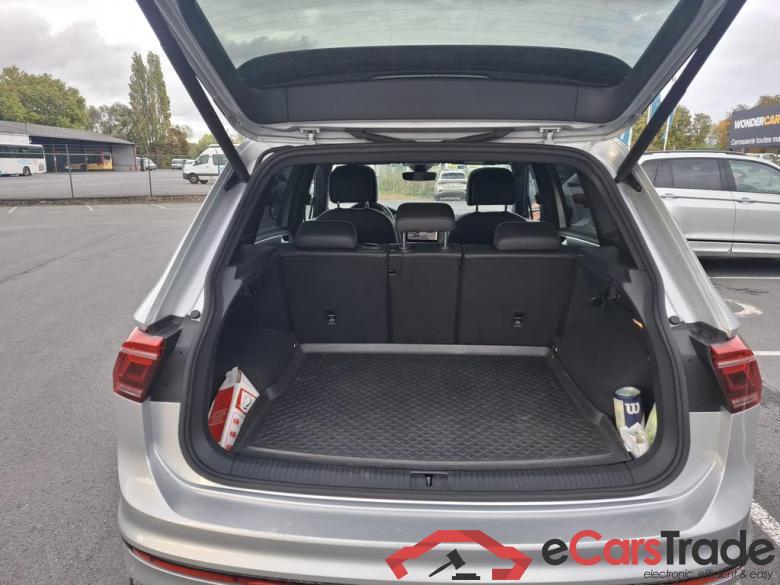 VOLKSWAGEN Tiguan Platinum 2.0 TDI SCR 110 kW (150 ch) 7 vitesses DSG #6 VOLKSWAGEN Tiguan Platinum 2.0 TDI SCR 110 kW (150 ch) 7 vitesses DSG #6