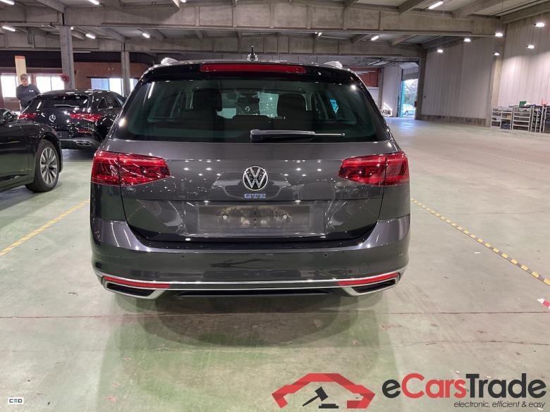 VOLKSWAGEN PASSAT VARIANT 1.4 TSI MSQ VARIANT GTE BUSINESS #5 VOLKSWAGEN PASSAT VARIANT 1.4 TSI MSQ VARIANT GTE BUSINESS #5