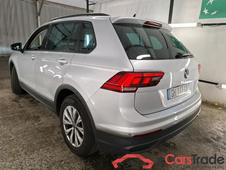 VOLKSWAGEN Tiguan 5p SUV 2.0 TDI 150 DSG7 Confline Bus #2 VOLKSWAGEN Tiguan 5p SUV 2.0 TDI 150 DSG7 Confline Bus #2