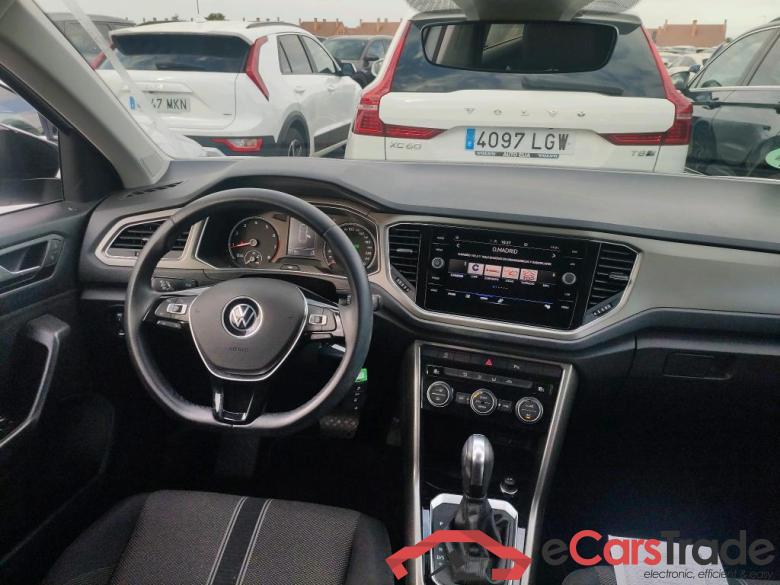 VOLKSWAGEN T-Roc / 2017 / 5P / todoterreno Advance Style 1.5 TSI 110kW DSG #3 VOLKSWAGEN T-Roc / 2017 / 5P / todoterreno Advance Style 1.5 TSI 110kW DSG #3
