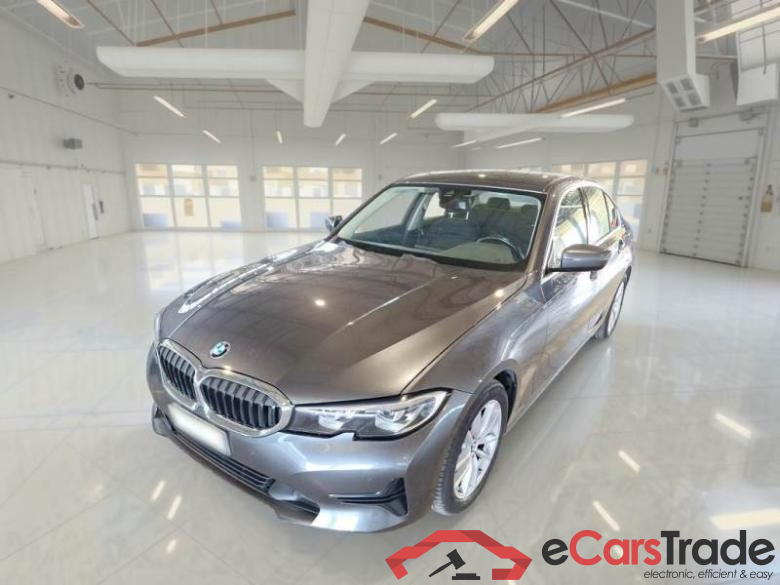 BMW SERIE 3 / 2018 / 4P / BERLINA 320D 48V BUSINESS ADVANTAGE AUTO BMW SERIE 3 / 2018 / 4P / BERLINA 320D 48V BUSINESS ADVANTAGE AUTO