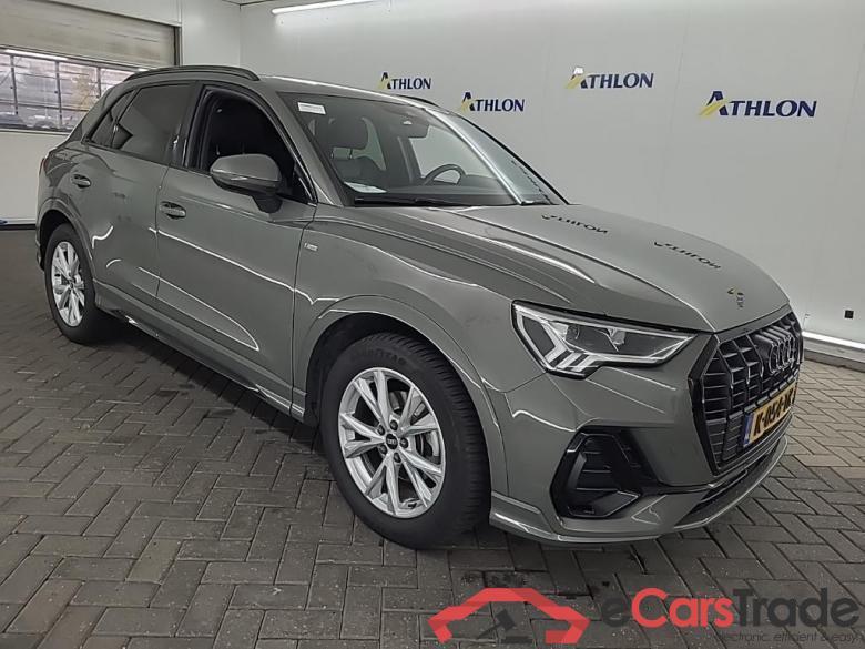 AUDI Q3 35 TDI S tronic S edition 5D 110kW #2