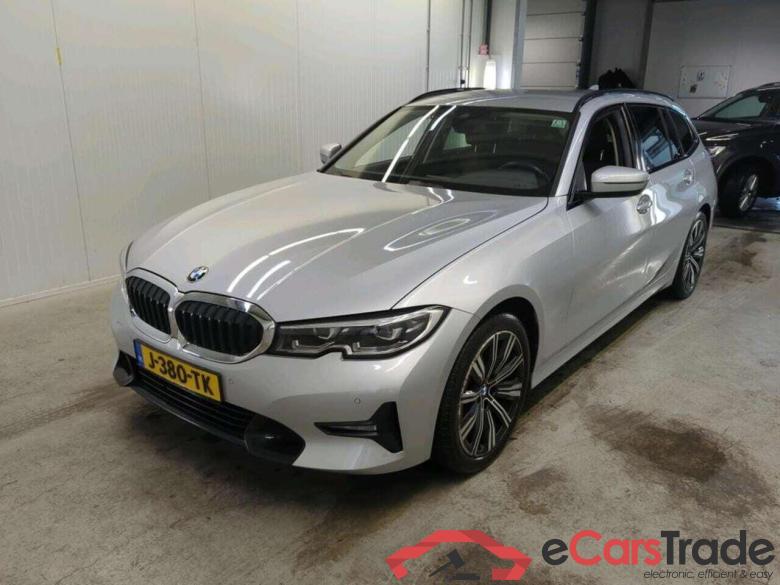 BMW 3-serie Touring 320i High Exe. Ed. #1