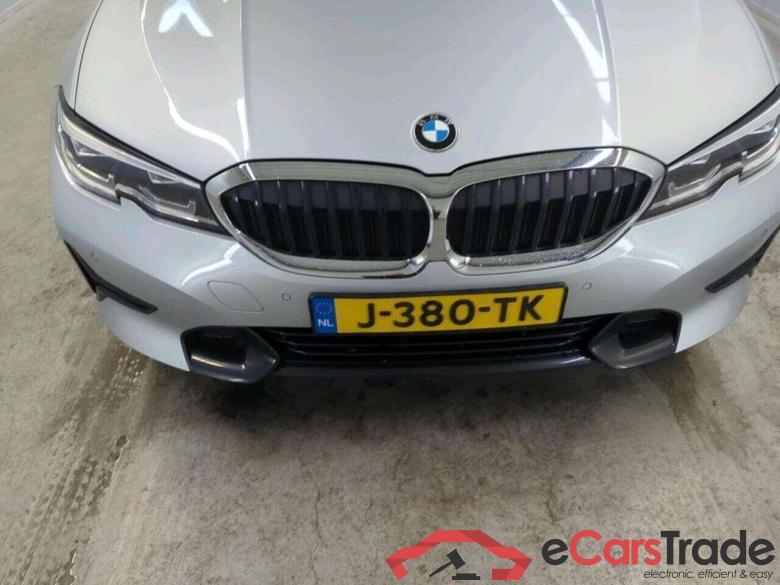 BMW 3-serie Touring 320i High Exe. Ed. #4