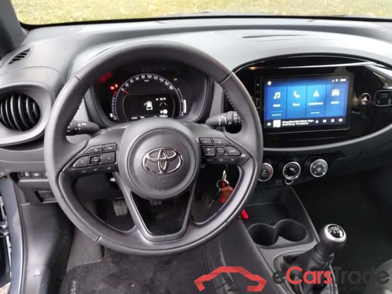 TOYOTA Aygo X 1.0 VVT-i MT Play #6