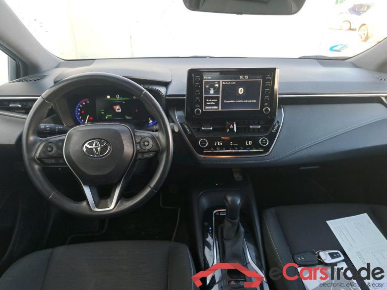 TOYOTA COROLLA 1.8 125H ACTIVE TECH E-CVT #3 TOYOTA COROLLA 1.8 125H ACTIVE TECH E-CVT #3