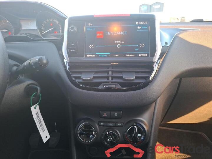 Peugeot 208 1.2 PureTech Display Klima ... #6