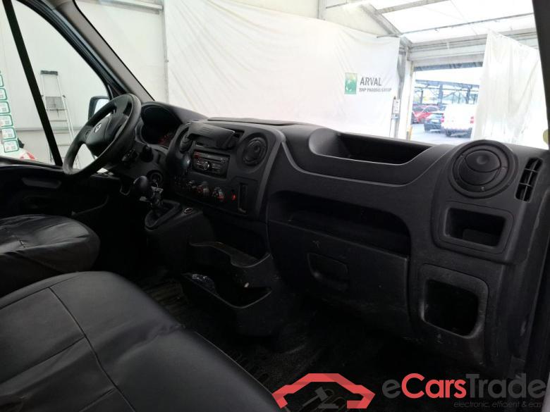 RENAULT Master / 2014 / 4P / Fourgon tôlé &FG GCf Trac F3300 L1H1 dCi 110 Euro6 #5 RENAULT Master / 2014 / 4P / Fourgon tôlé &FG GCf Trac F3300 L1H1 dCi 110 Euro6 #5