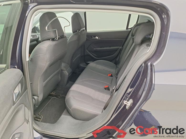 Peugeot, 308 FL'17, Peugeot 308 1.5 BlueHDi 130 S&S EAT8 Allure 5d #4 Peugeot, 308 FL'17, Peugeot 308 1.5 BlueHDi 130 S&S EAT8 Allure 5d #4