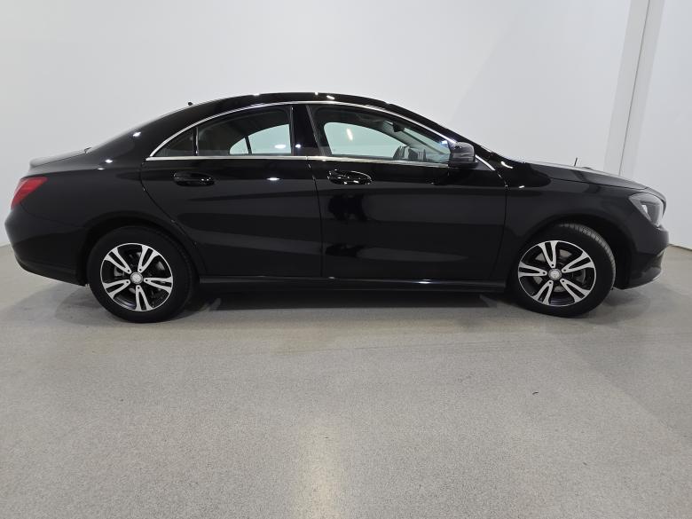 Mercedes CLA 180d Navi 1/2 Sport-Leather Camera Klima ... #5