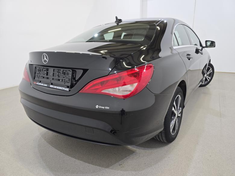 Mercedes CLA 180d Navi 1/2 Sport-Leather Camera Klima ... #4