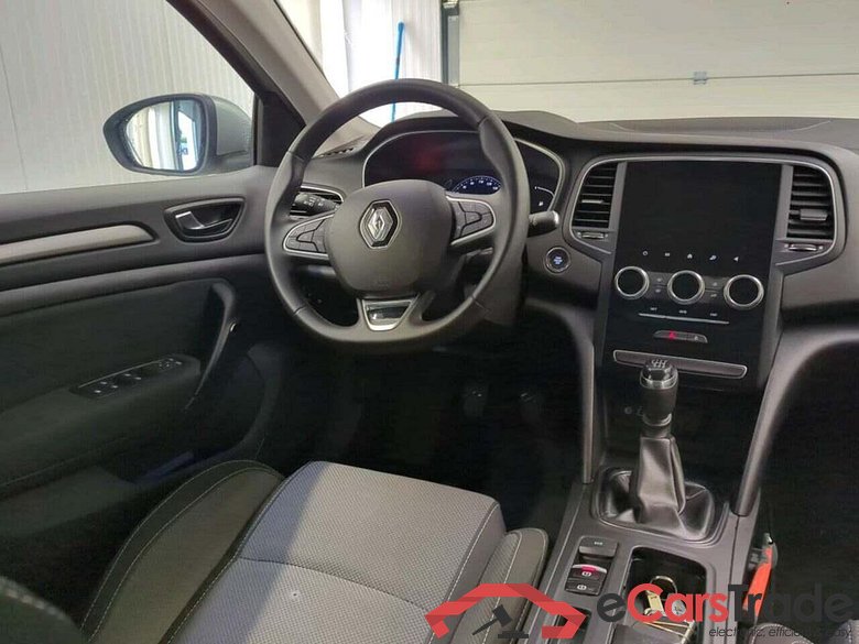 RENAULT Mégane Estate 1.3 TCe140 Equilibre #3