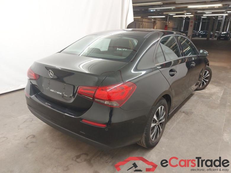 Mercedes-Benz A-Klasse Limousine A 200d Business Solution 4d #2
