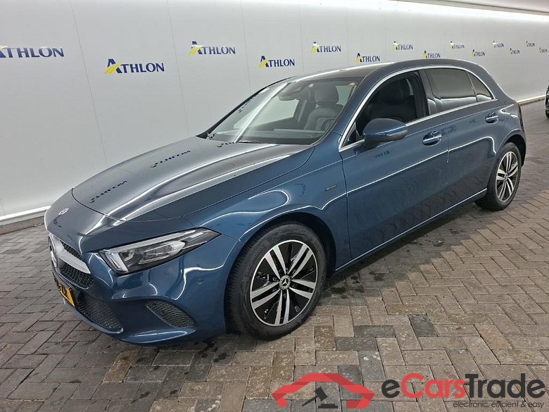 MERCEDES-BENZ A-klasse A 250 e 8G-DCT Bus Sol Luxury Limited 5D 160kW #1