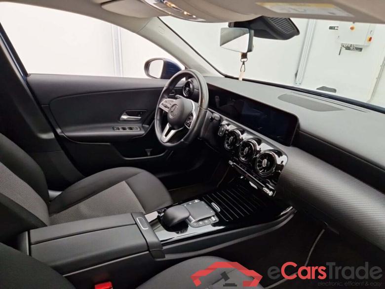 MERCEDES-BENZ A-KLASSE 200D STYLE 8G-DCT #3