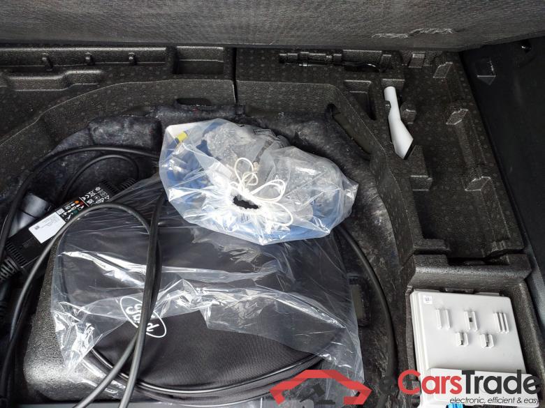 FORD Kuga 2.5 243CV Automático    St Line X (Pano) #6