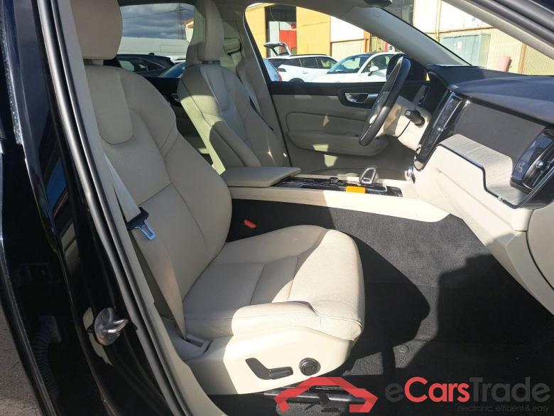 VOLVO  XC60  2.0 T6 AWD Recharge Core Auto #6