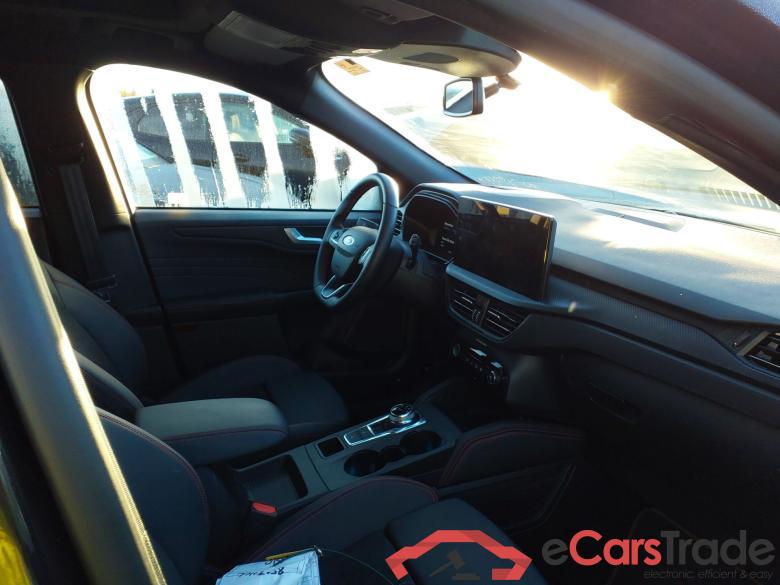 FORD Kuga 2.5 243CV Automático    St Line X (Pano) #3