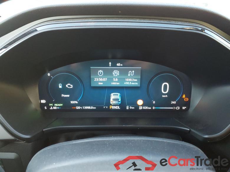 FORD Kuga 2.5 243CV Automático    St Line X (Pano) #4