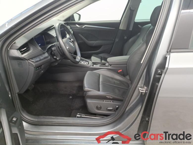 Skoda Octavia Combi 2.0 TDI 110kW Selection DSG 5d #3