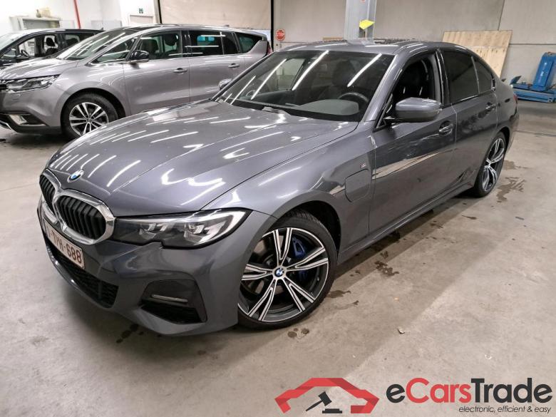 BMW - BMW 3 BERLINE 330e 292PK Pack Business M Sport With Sport Seats & Electric Sunroof * HYBRID * #1