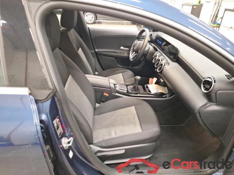 MERCEDES - MER CLA SHOOTING BRAKE 180 d 116PK Business Solution #3
