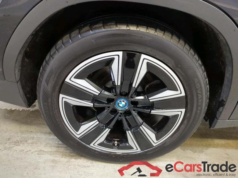 BMW iX3 Executive #6