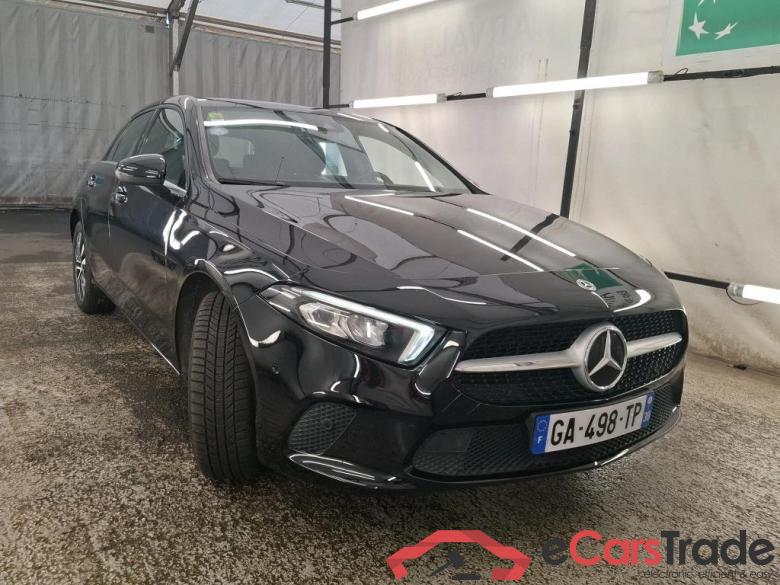 MERCEDES-BENZ Classe A Compact / 2018 / 5P / Berline A 250 e Business Line 8G-DCT #4