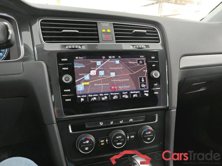 VOLKSWAGEN e-Golf 100 kW #2