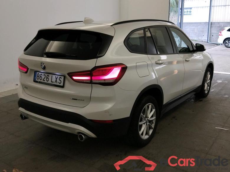 BMW X1 / 2019 / 5P / todoterreno sDrive18d #2