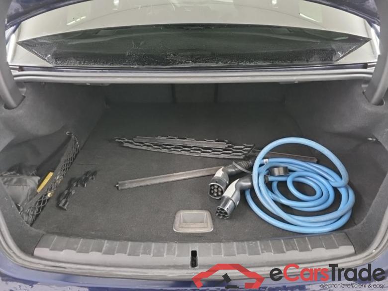 BMW 3 Serie Sedan 330e 4D 215kW #5