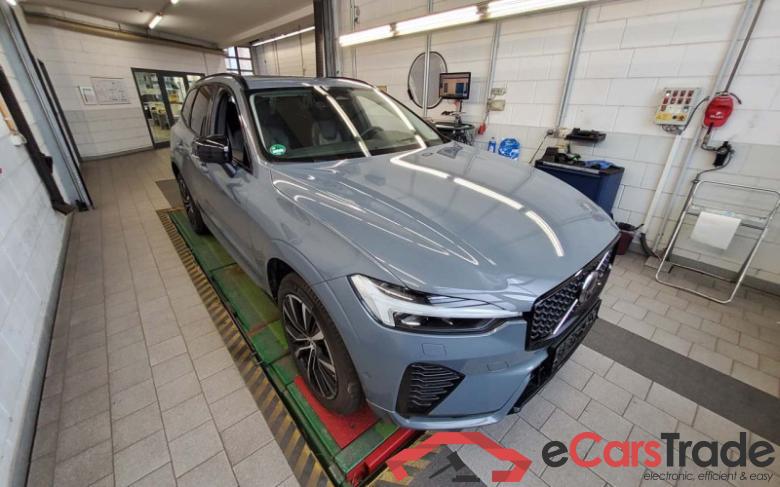 Volvo XC60 (03.2017->) DE - SUV5 B5 (Benzin) AWD EU6d, Ultimate Dark Mild-Hybrid (EURO 6d), (Facelift) #2